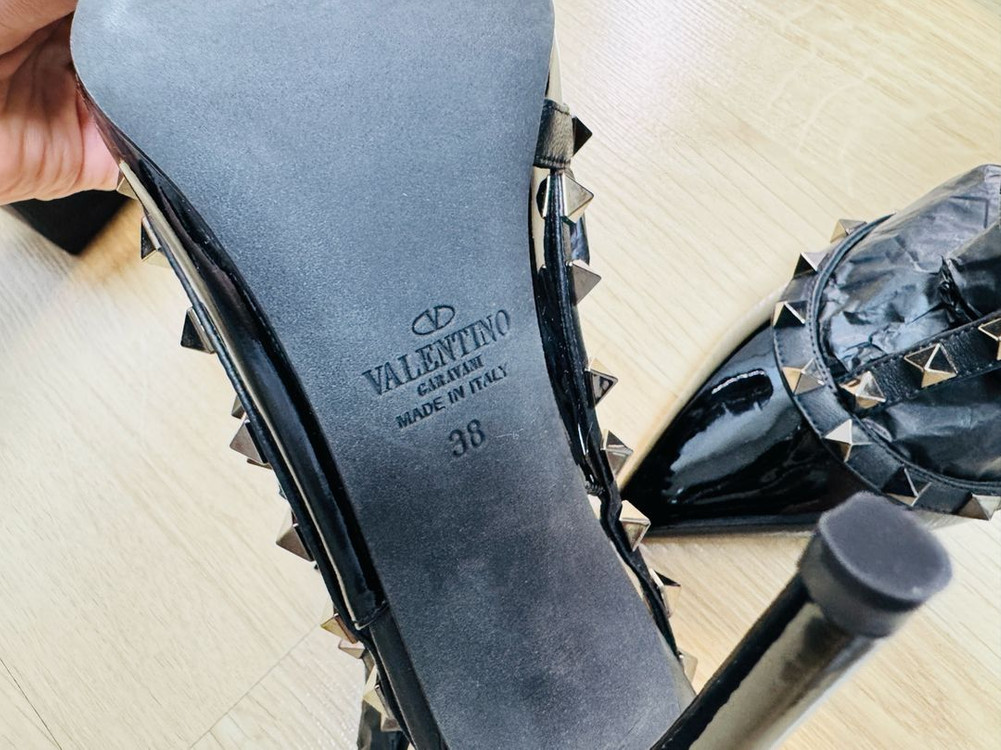 [정품] 발렌티노 가라바니 락스터드 앵클 스트랩 펌프스 (힐10cm) 245~250mm 이미지