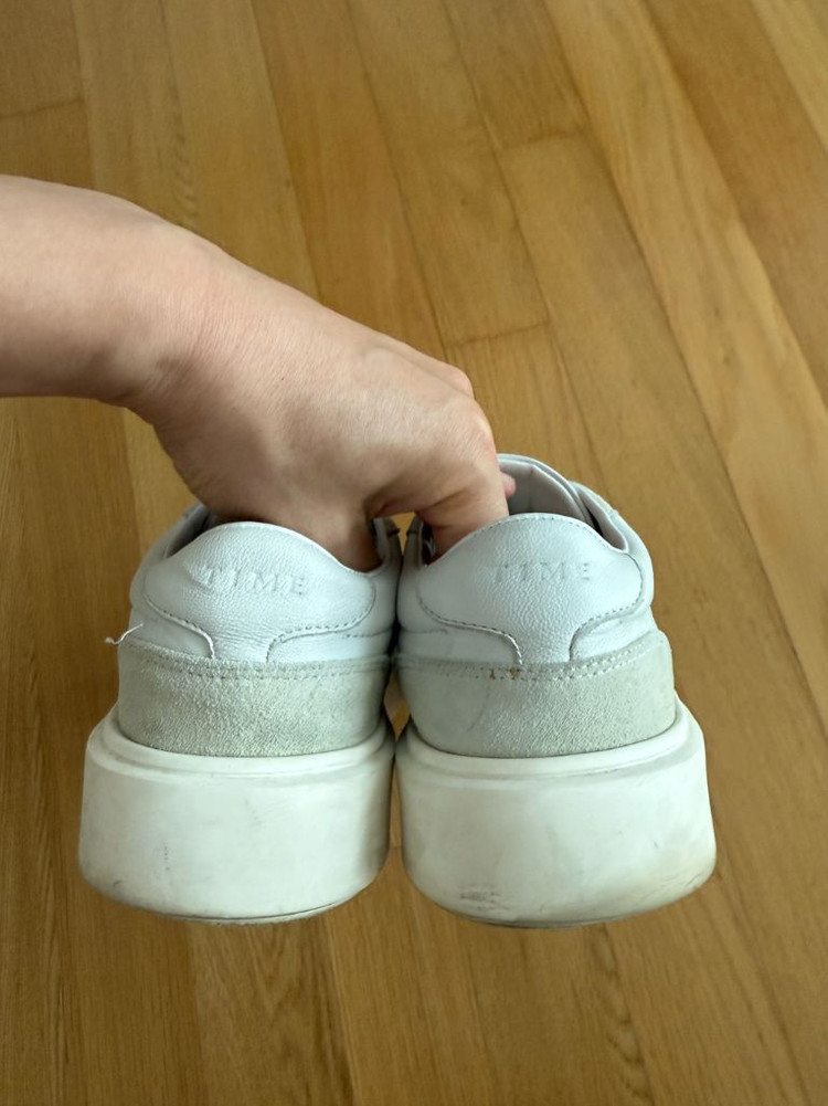 타임옴므 스니커즈 팝니다 이미지