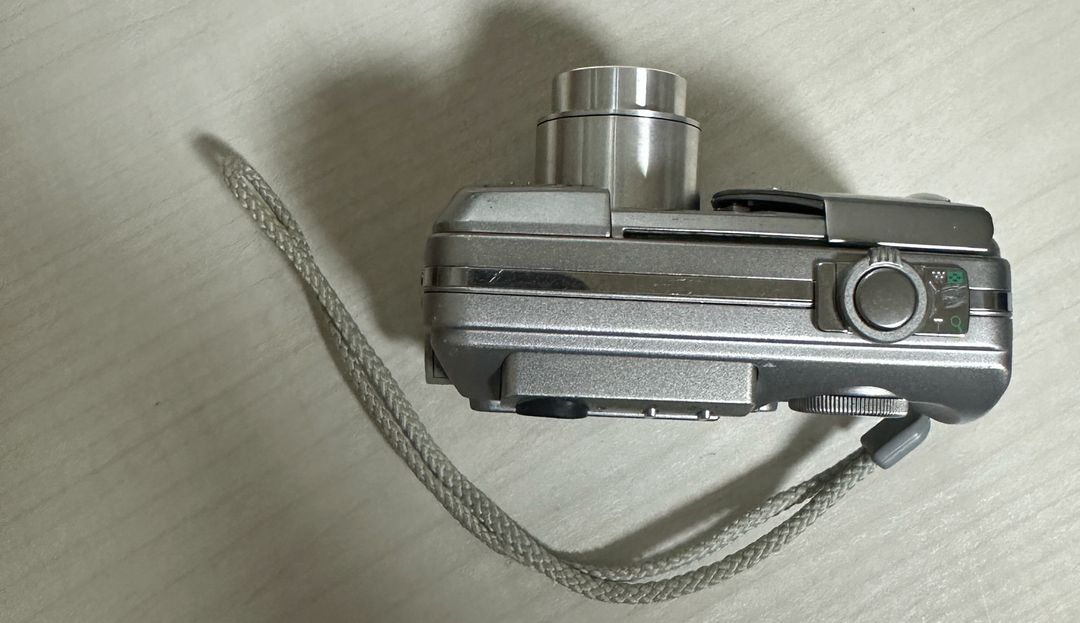 올림푸스 CAMEDIA X-2 빈티지 디카 이미지