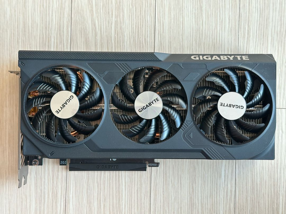 지포스 RTX 4070 SUPER 그래픽카드 이미지