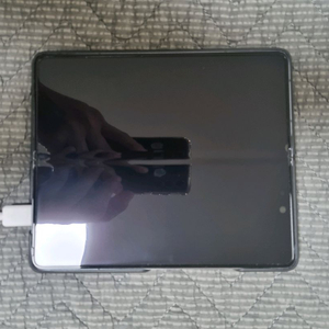 폴드5 1TB 거의새제품 블랙 해외사양 이미지