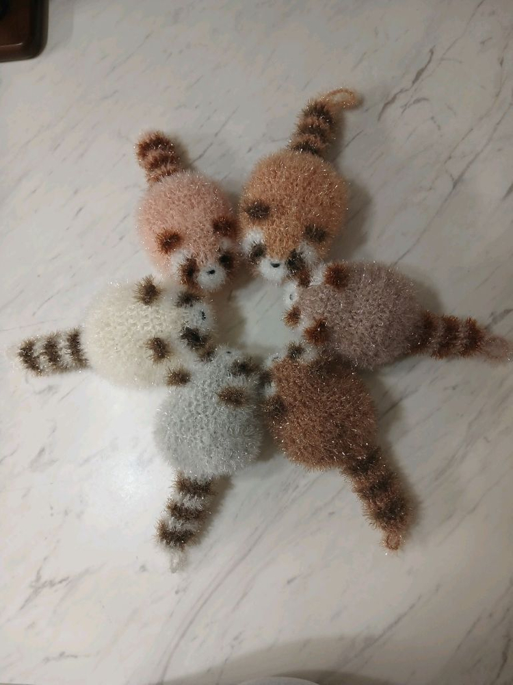 손뜨개 너구리 (라쿤) 수세미 이미지