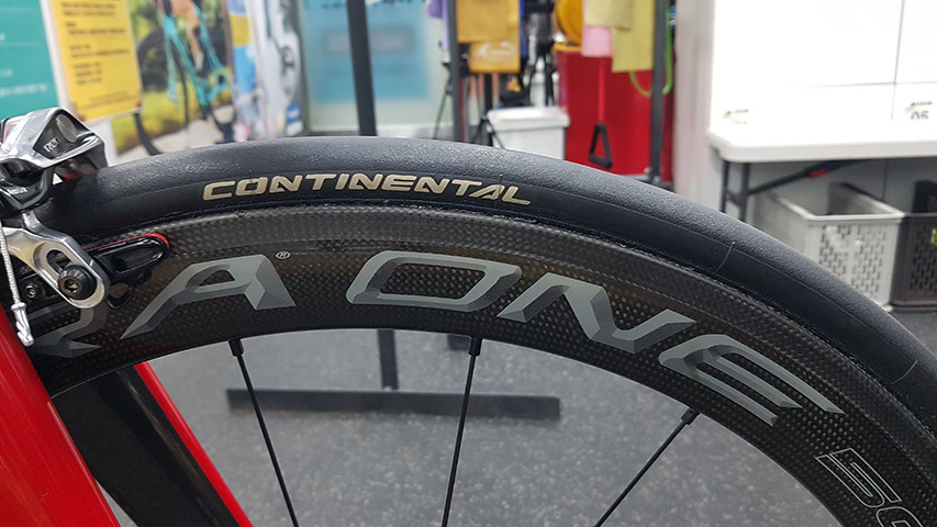 써벨로S3 스램 레드 11단 보라원 카본휠셋--5