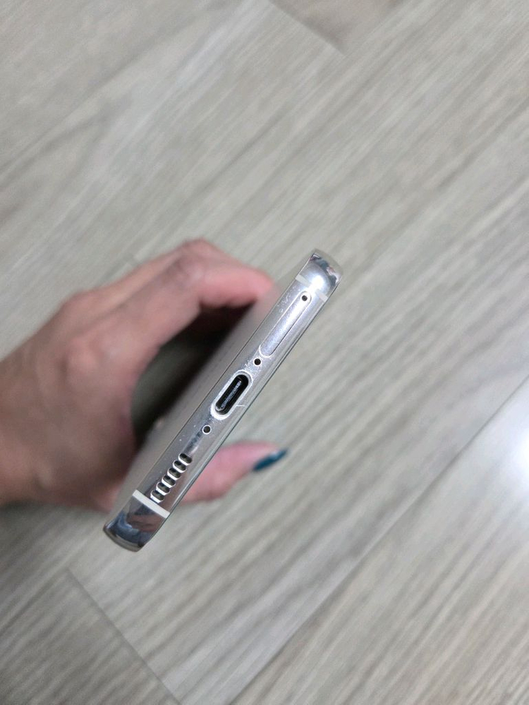 최상급 갤럭시 S23 256G 크림 판매해요 이미지