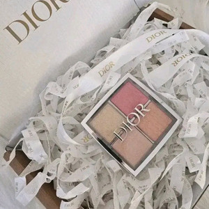 (구버전) 디올 백스테이지 글로우 팔레트 004 이미지