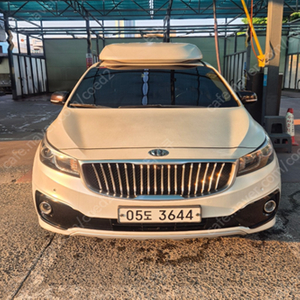 2017년 올뉴카니발 하이리무진 가솔린 7인승 판매합니다 이미지