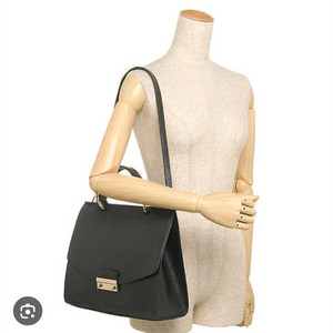 [미국직구] 훌라(FURLA) 미디엄 탑핸들 사첼백 여성가방 숄더백 토드백 이미지