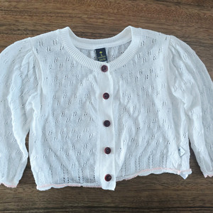 모이몰른 펀칭 가디건 100사이즈