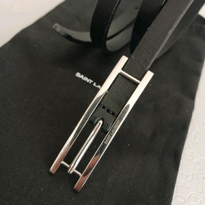 생로랑 가죽 여성벨트 정품 입니다