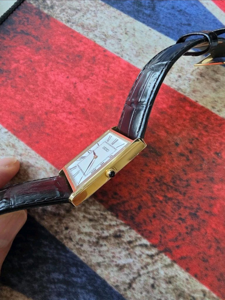 세이코 탱크 SWR052 세르띠에 시계 단품 판매--2