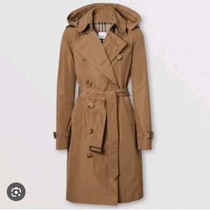 버버리 정품 후드 트렌치코트 판매합니다.