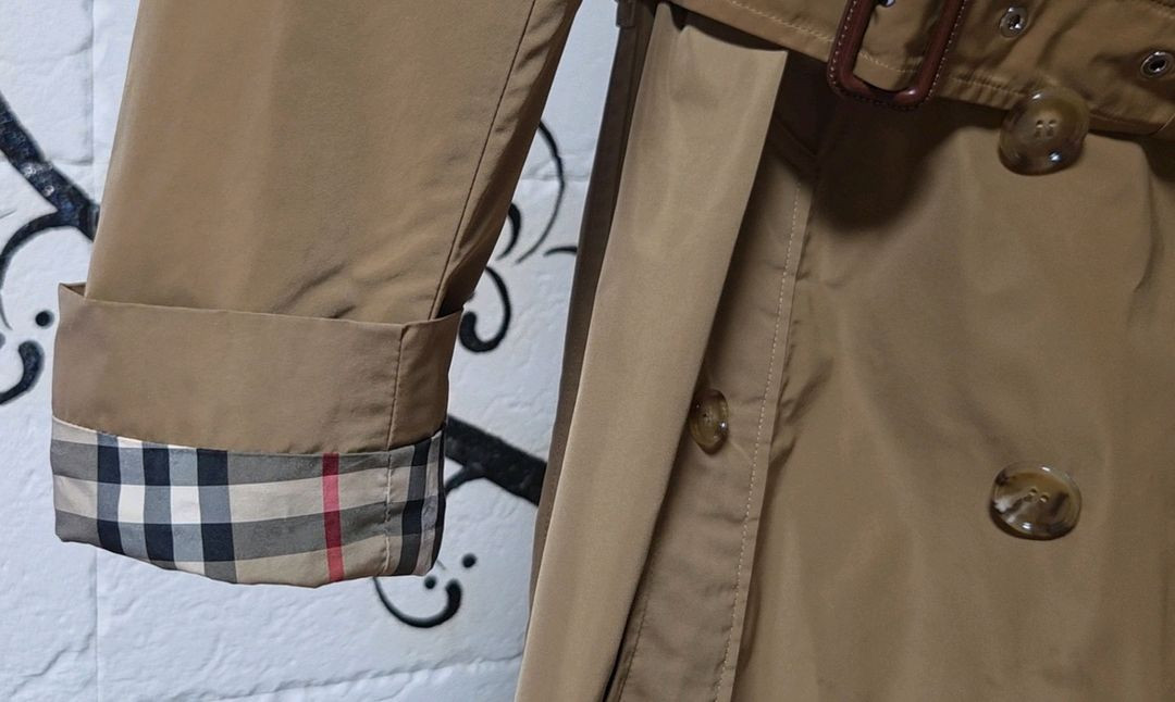 버버리 정품 후드 트렌치코트 판매합니다.--5