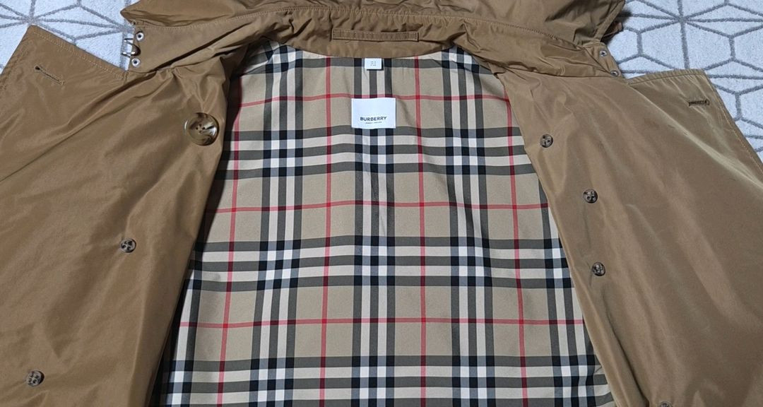 버버리 정품 후드 트렌치코트 판매합니다.--8