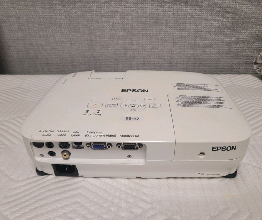 엡손 EB-X7 빔프로젝터 / 프로젝터 / 빔프로젝트 이미지