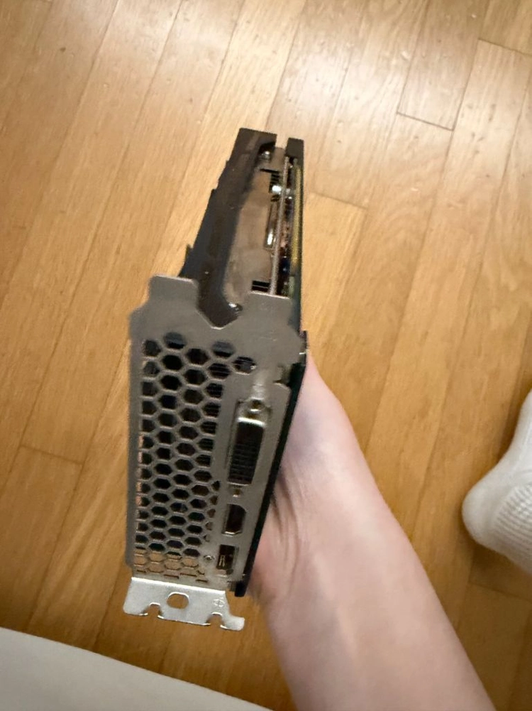 GTX 1660 super 그래픽카드 이미지