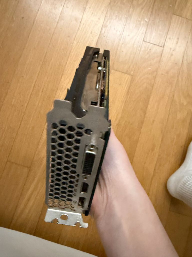 GTX 1660 super 그래픽카드 이미지