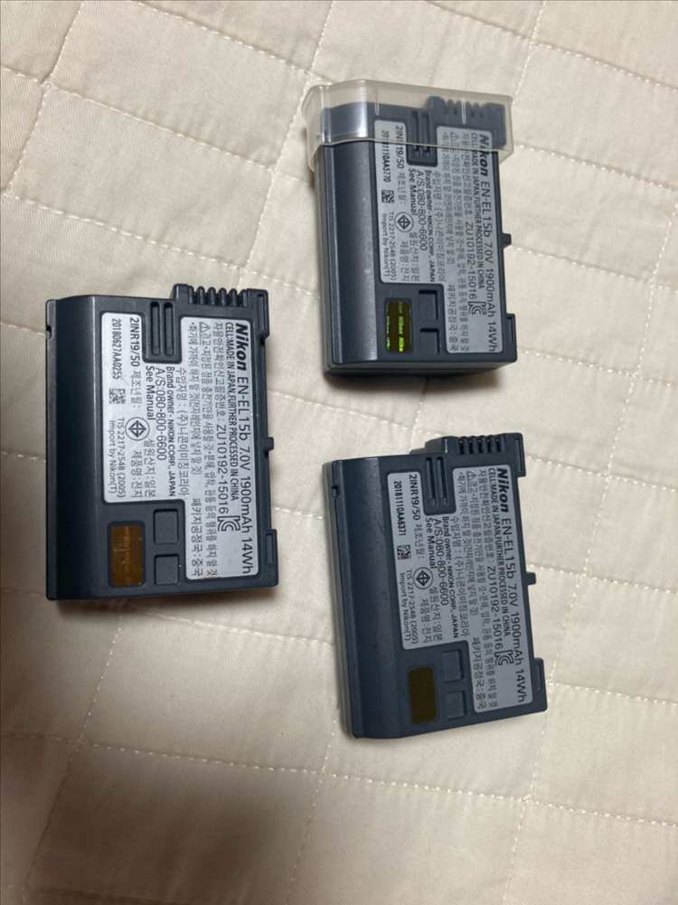 니콘 EN-EL15b 카메라 배터리 3개--1