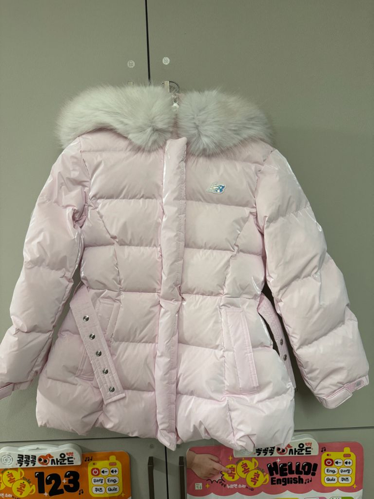 뉴발란스키즈 패딩점퍼 140 글로시미디다운 새제품 이미지