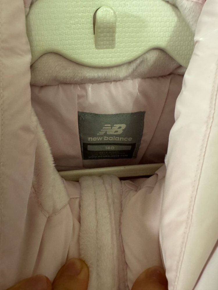 뉴발란스키즈 패딩점퍼 140 글로시미디다운 새제품 이미지