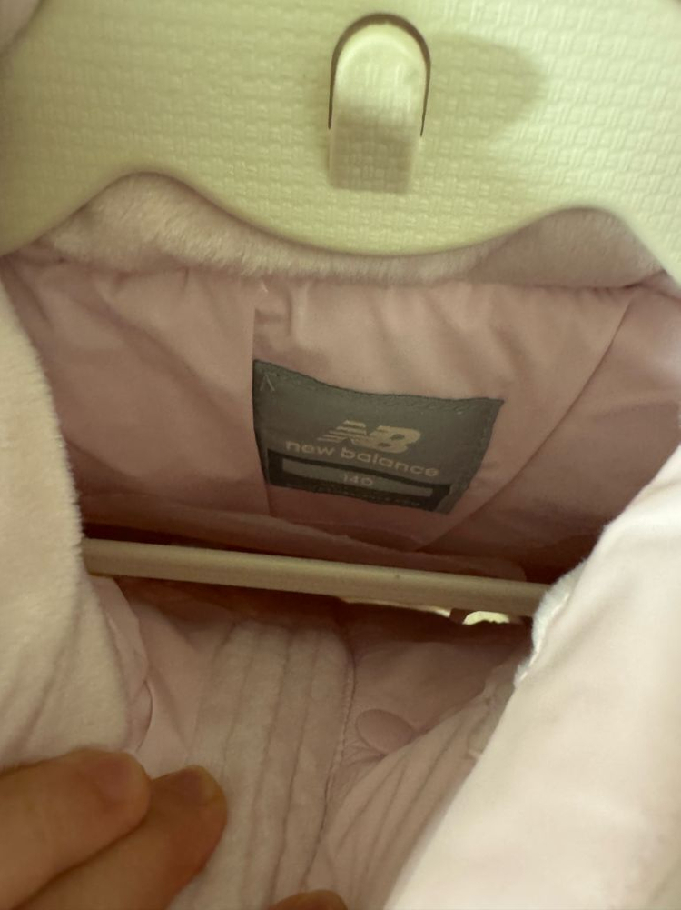 뉴발란스키즈 패딩점퍼 140 글로시미디다운 새제품 이미지