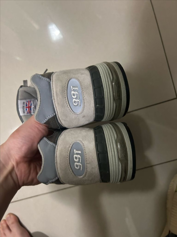 뉴발란스991 이미지