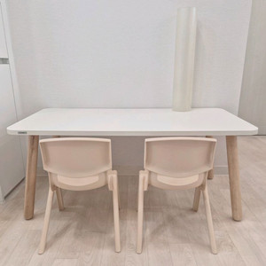[새상품컨디션] 리바트 꼼므 유아 테이블 1200 + 의자 2개 세트 유아 책상 유아 의자