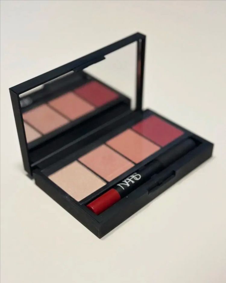 나스 홀리데이 사라문 치크 앤 립 팔레트 트루스토리 정가 83000원--0