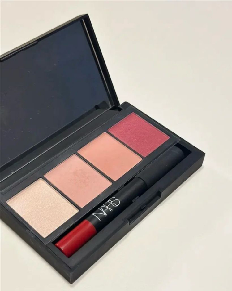 나스 홀리데이 사라문 치크 앤 립 팔레트 트루스토리 정가 83000원--5