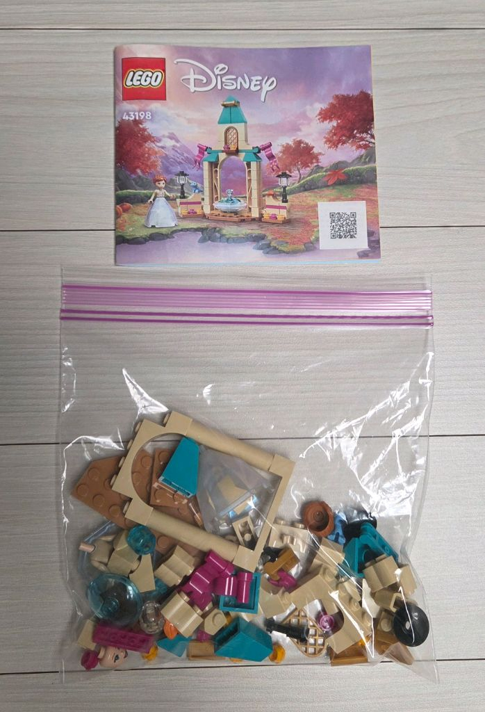 레고디즈니 43198안나의궁전뜰--1