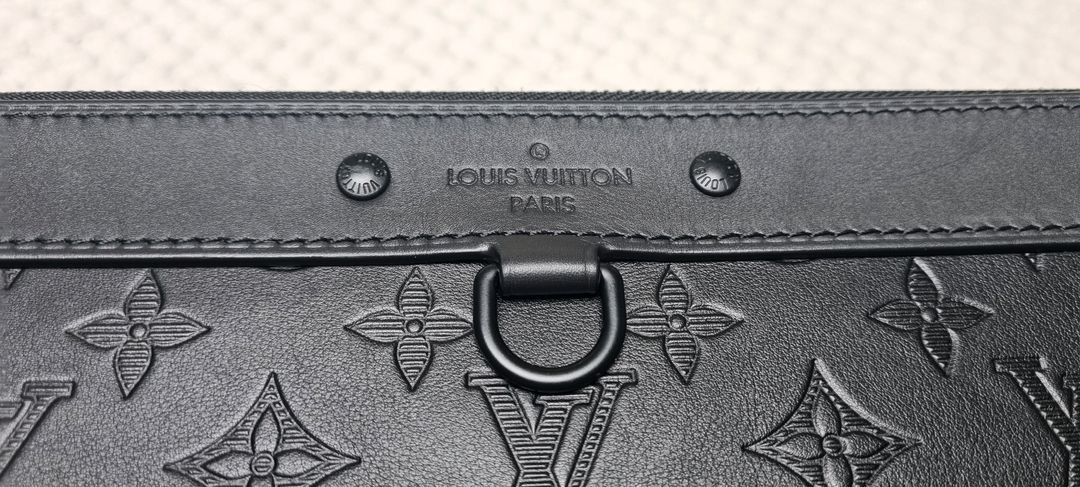 루이비통 디스커버리 쉐도우 클러치--6