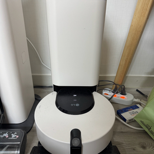 LG 코드제로 R9 오브제컬렉션 로봇청소기
