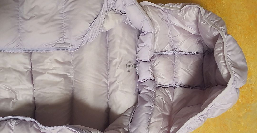 유니클로 키즈 오리털 점퍼 패딩 130--1