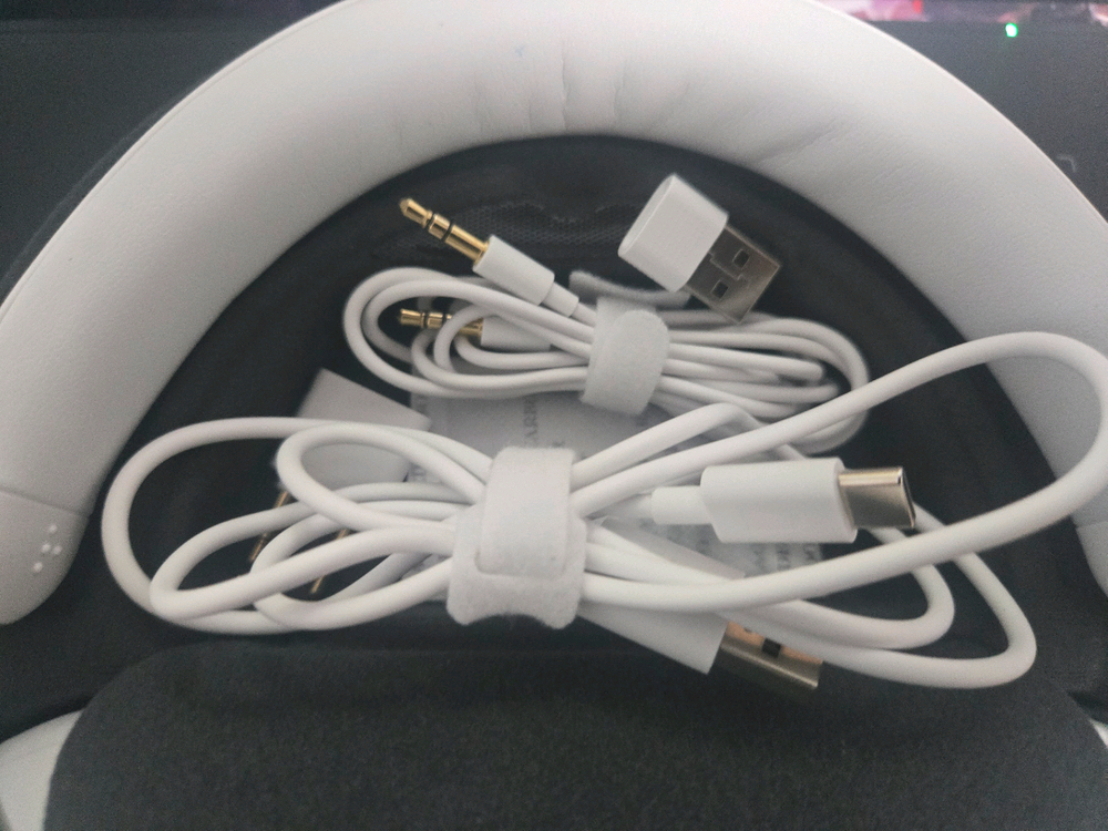 AKG N9 HYBRID 화이트--2