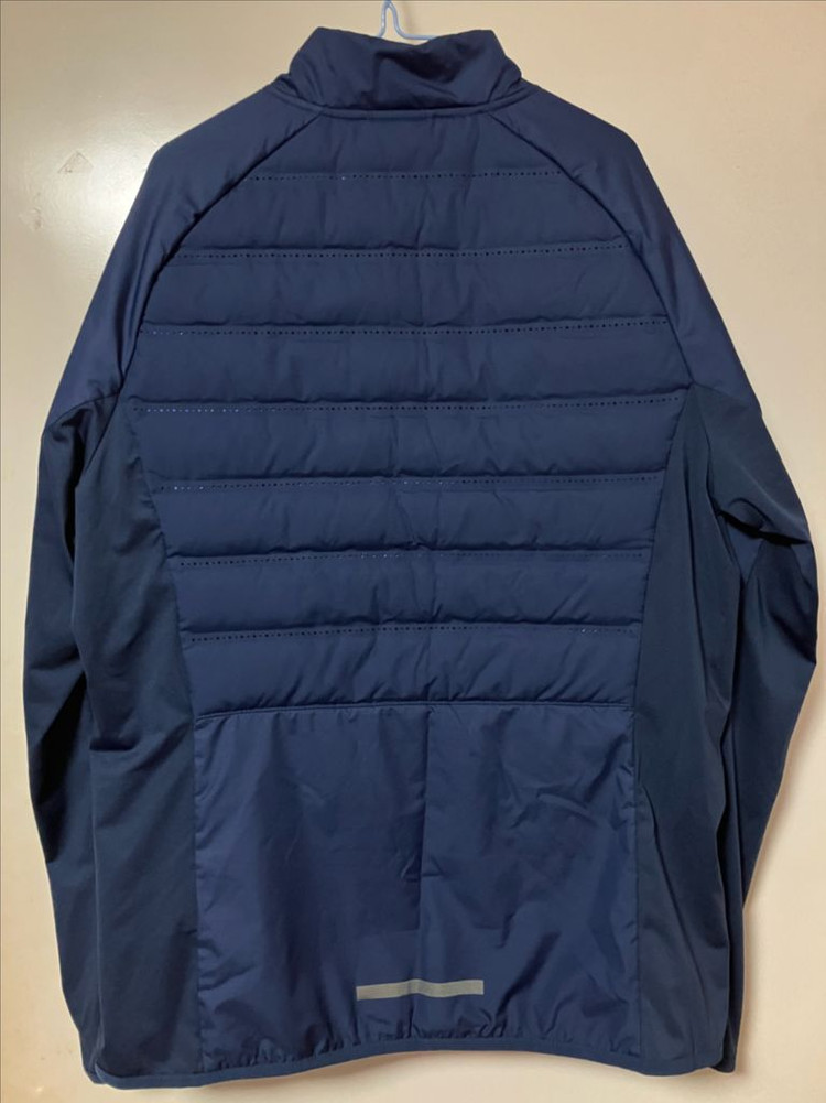 나이키 에어로로프트 자켓 이미지