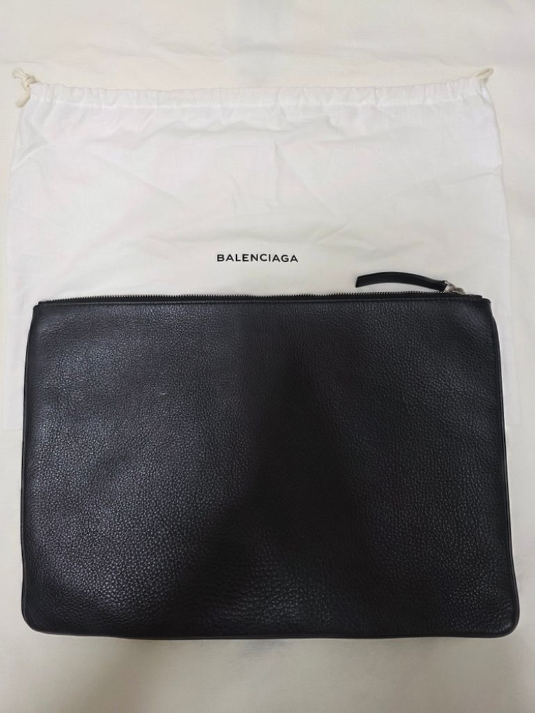 발렌시아가 에브리데이 클러치 가방 정품--1