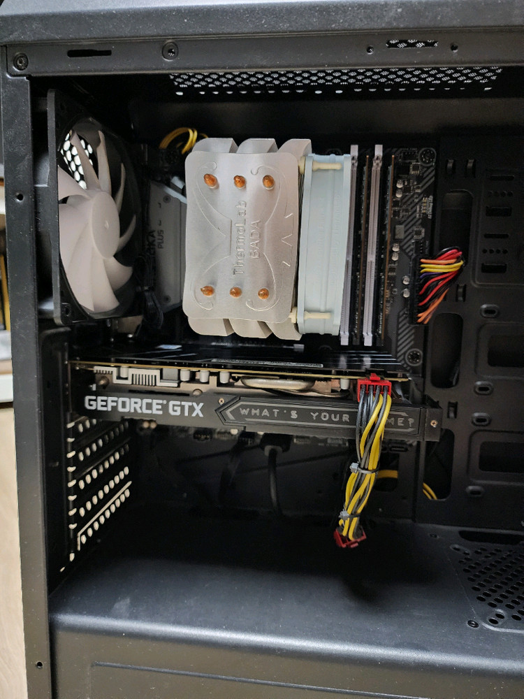 인텔 i5 9600K GTX1660 SUPER 게이밍PC--2