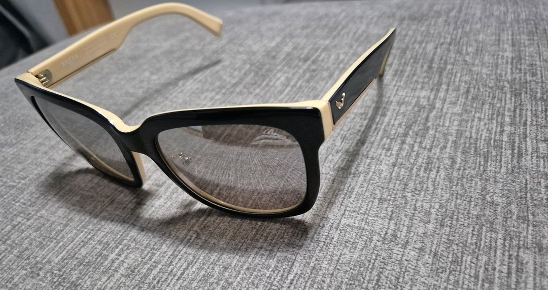 브레라 명품 선글라스 / 상태 S급 / 실착3회 미만 이미지