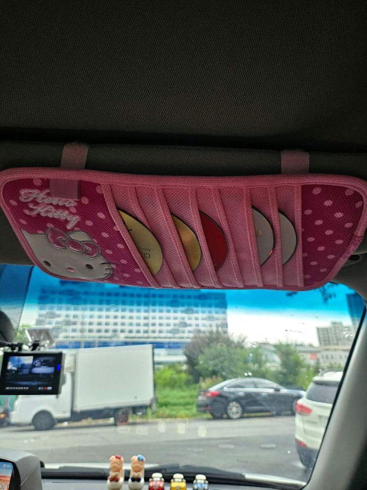 헬로키티 차량용품 안전벨트커버 기어커버 도트패턴 CD바이져 정리 이미지