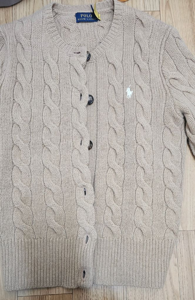 폴로 캐시미어 가디건 이미지