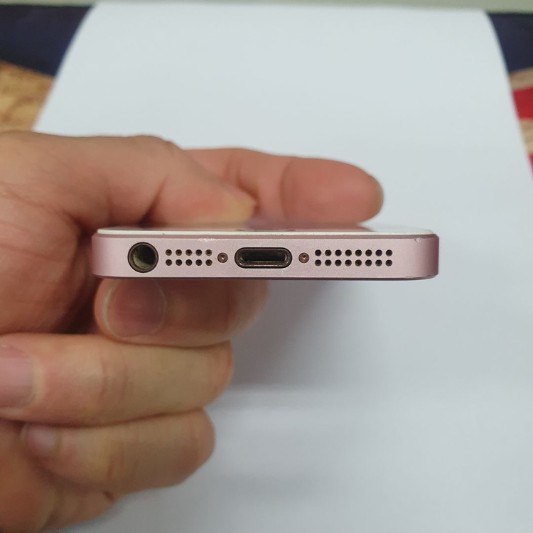 x아이폰SE1 로즈골드 AA급 중고폰 배터리100% 순정아이폰 레트로감성 사진폰 인스타 카메라폰 209994 이미지