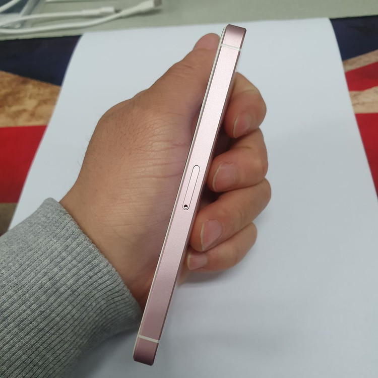 x아이폰SE1 로즈골드 AA급 중고폰 배터리100% 순정아이폰 레트로감성 사진폰 인스타 카메라폰 209994 이미지