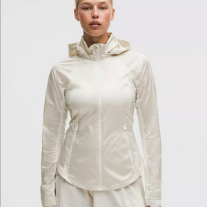 룰루레몬 골 스매셔 자켓[살구색/6사이즈]