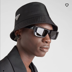 프라다 / 리나일론 버킷 햇 벙거지 모자 / 블랙 / 사이즈 L 이미지