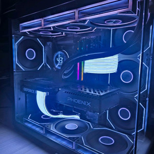 라이젠7 9800X3D RTX5070TI 고사양본체 팝니다