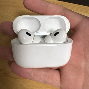 에어팟 프로 2세대 이미지