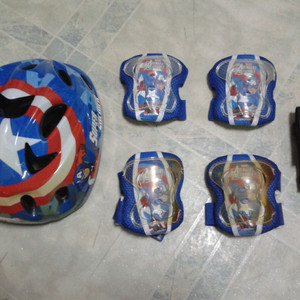 아동용 자전거 헬멧 보호대 세트 이미지