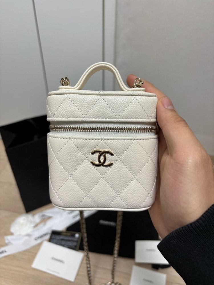 (새상품급, 정품) 샤넬 캐비어 램스킨 금장 베니티백 화이트 이미지