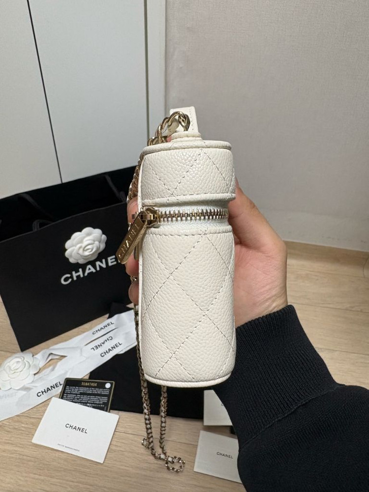 (새상품급, 정품) 샤넬 캐비어 램스킨 금장 베니티백 화이트 이미지