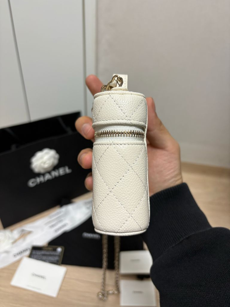 (새상품급, 정품) 샤넬 캐비어 램스킨 금장 베니티백 화이트 이미지