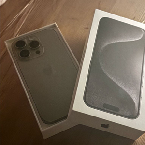 (해외/급처) 무음 아이폰 15프로 512GB 배터리 99% 박스 포함 이미지